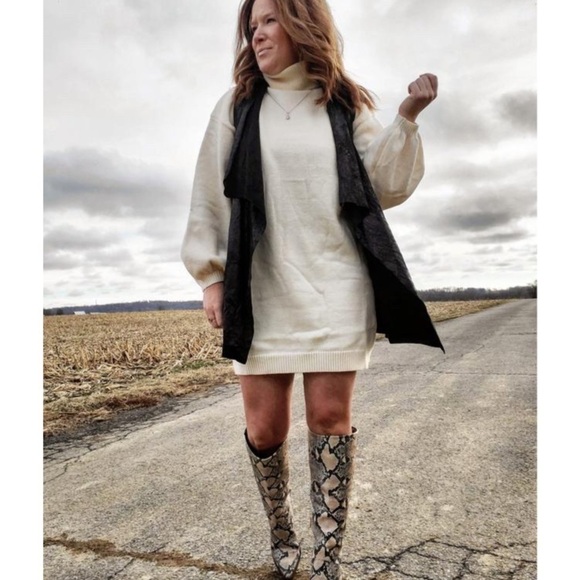 Vince Camuto Gravana Knee High Boot Natural Warm Roccia Snakeprint Size 5 - Picture 9 of 9